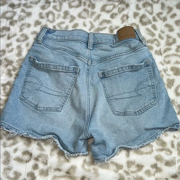American Eagle Outfitters Light Blue Distressed Denim Shorts - Picture 2 of 2
